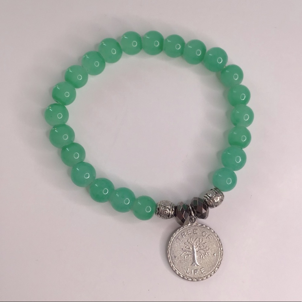 “Tree of Life” charm w/green glass beads bracelet